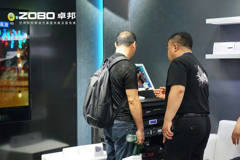 10璀璨新品燃爆全场！ZOBO草莓视频软件免费下载次日热度飙升，口碑炸裂